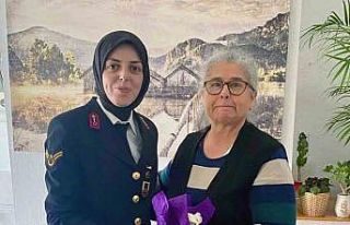 Jandarma, şehit annelerini ve kadınları unutmadı