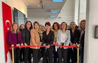 Kadınlar için yapılan çizimler görücüye çıktı