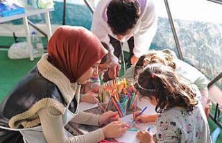 Kahramanmaraş’ta Ramazan panayırında çocuklar...