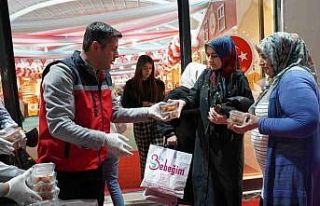 Kahta’da Kadir Gecesi’nde anlamlı ikram