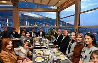 Karacabeyliler Ramazan’ın bereketini paylaştı