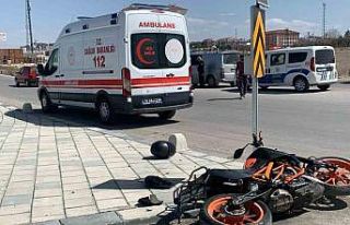 Karaman’da devrilen motosikletin sürücüsü ölümden...