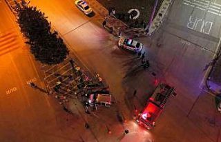 Karaman’da hafif ticari araçla çarpışan otomobil...