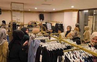 Kars’ta tesettür giyim festivaline yoğun ilgi