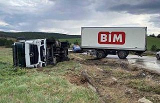 Kastamonu’da devrilen kamyondaki 1 kişi yaralandı