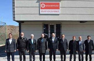 Kaymakam Demir’den cami ve gençlik merkezine ziyaret