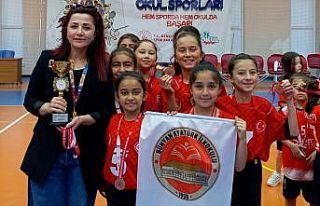 Kayseri Okul Sporları Minik Kızlar Voleybol maçları...
