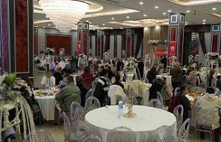 Kırıkkale Valisi Makas ve eşi, koruyucu ailelerle...