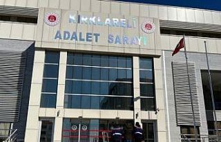 Kırklareli’nde çeşitli suçlardan aranması olan...