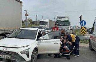 Kırmızı ışıkta beklerken tırın çarptığı...