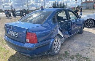Konya’da iki otomobil çarpıştı: 6 yaralı