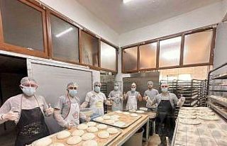 Körfez Halk Ekmek’te 120 bin pide üretildi