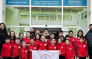 Körfezli genç yüzücüler Kırklareli’de destan...