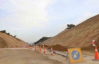 Köşk-Ödemiş bağlantı yolunun ilk etap çalışmaları...