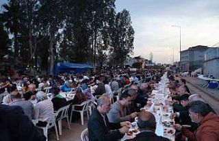Kozan’da 2 bin mahalleli iftarda buluştu