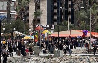 Kuşadası’nda bayram bereketi