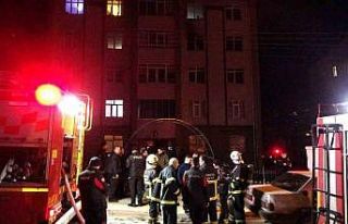 Kütahya’da apartman yangını: 6 kişi dumandan...