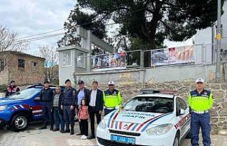 Kuyucak jandarmasından ’şekerli’ bayram denetimi