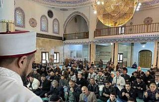 Malazgirt’te bayram namazı coşkusu