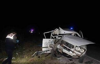 Manisa’da feci kaza: 1 ölü, 2’si ağır 3 yaralı