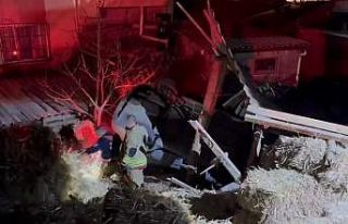 Manisa’da otomobil ile motosiklet çarpıştı:...