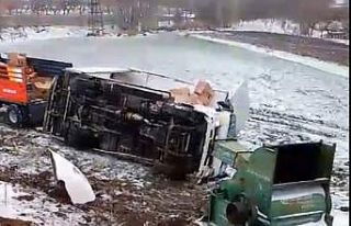 Mart karı kazaya neden oldu, tarlaya uçan araç...