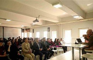 Mehmet Akif Ersoy’un bayrak aşkı ve inancı lise...