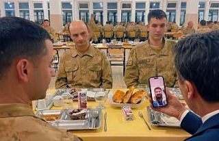 Mehmetçik ailesini karşısında görünce duydu...