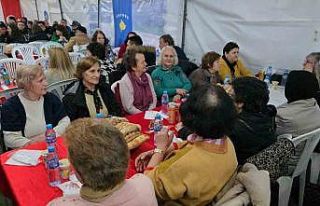 Mehmetçik Kosova’da iftar verdi