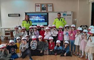 Mersin emniyetinden öğrencilere trafik eğitimi