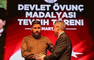 Mersin’de Devlet Övünç Madalyası ve Beratı...