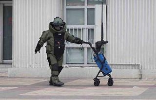 Meydandaki boş çanta bomba paniğine neden oldu