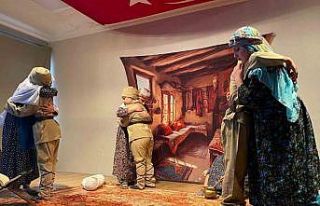 Miniklerden duygulandıran "18 Mart" gösterisi