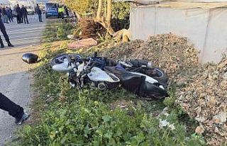 Motosiklet yayaya çarptı: 1 ölü, 1 yaralı