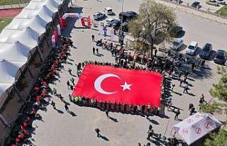 Motosikletçiler Ertuğrul Gazi Türbesi’nden aldıkları...