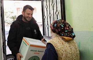 Mudanya Belediyesi’nden erzak desteği