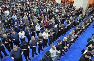 Muş’ta Kadir Gecesi dualarla idrak edildi