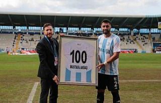 Mustafa Akbaş 100’incü maçına çıktı