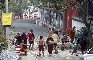 Myanmar’da meydana gelen depremlerde can kaybı...