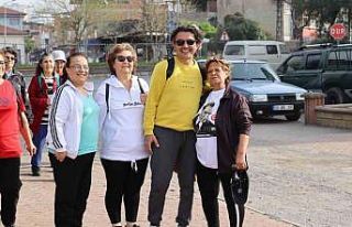 Nazilli’de kadınlar baharı yürüyüşle karşıladı