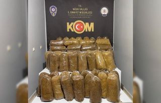 Niğde’de kaçak tütün operasyonu: 2 kişi tutuklandı