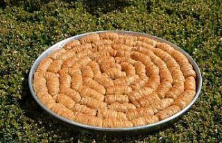 Niğde’nin Geleneksel Lezzeti Sarım Burma Tatlısı...