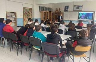 Öğrenciler müsilaj konusunda bilgilendiriliyor