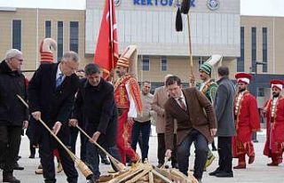 Öğrenciler nevruz ateşiyle ısındı