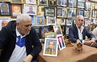 Ölüler kıraathanesinde bayram geleneği bozulmadı