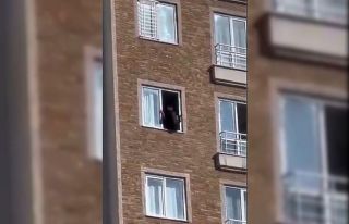 Polis, intihara kalkışan genç kızı son anda kurtardı