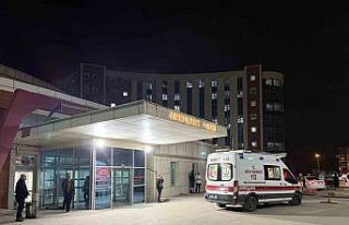 Ramazan topu elinde patlayan görevli ağır yaralandı