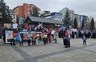 Sağlık çalışanları sessiz yürüyüşlerini...