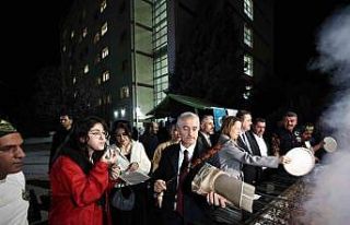 Şahinbey Belediyesi’nden öğrencilere sahur ikramı