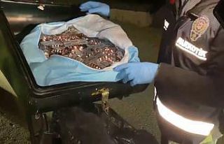 Samsun’da motosikletin sepetinde 3 bin 962 adet...